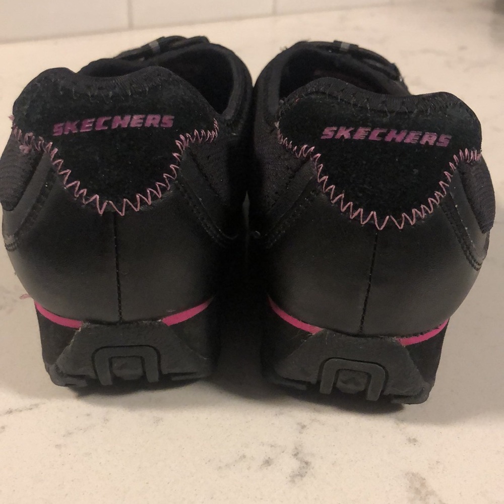 Skechers size 8.5 - Picture 6 of 8